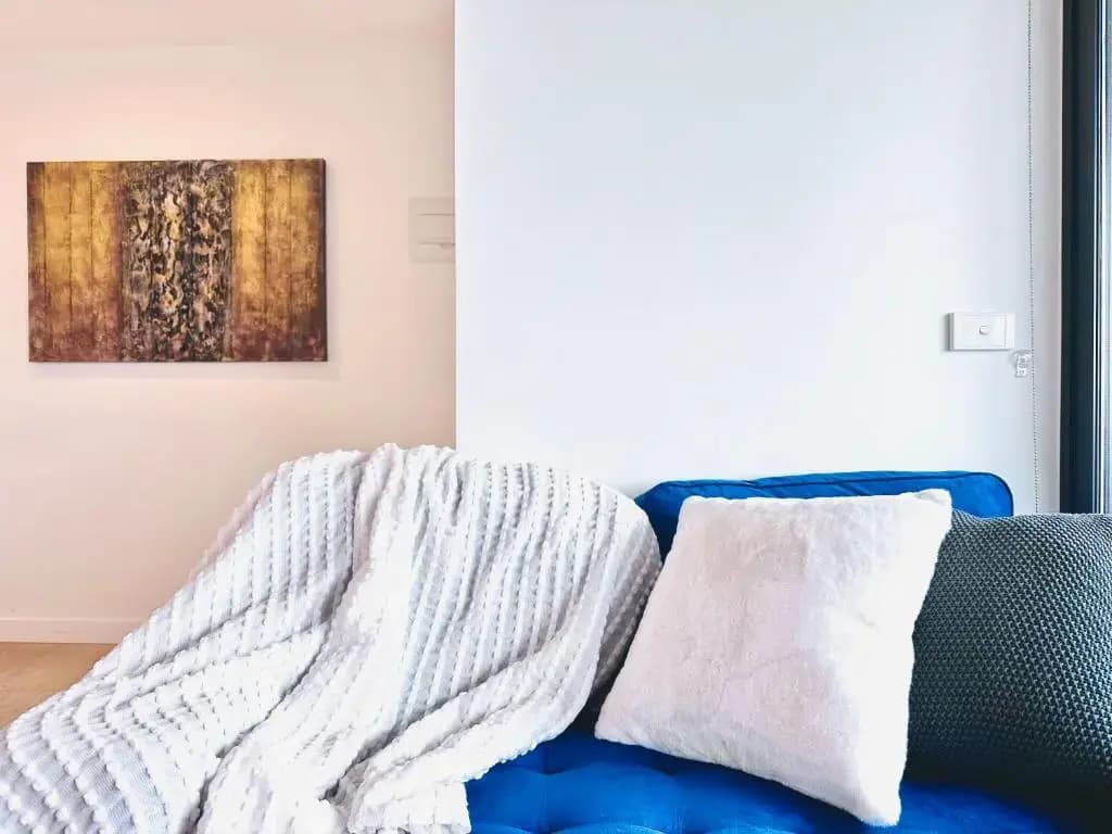 Spacious 1BR Richmond +Balcony +Shopping +Wifi - photo 1