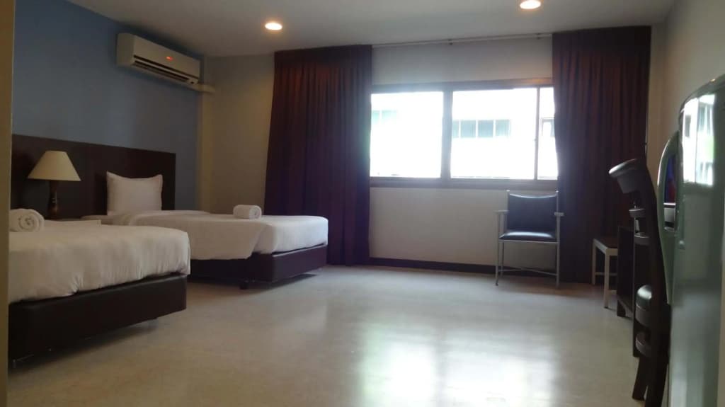 Mango Bedroom Inn - photo 2