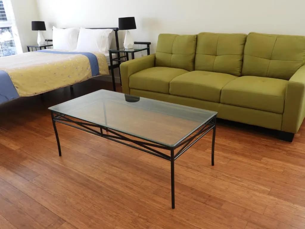 Guesthouse with Pool & BBQ - 10 kms from CBD - main photo