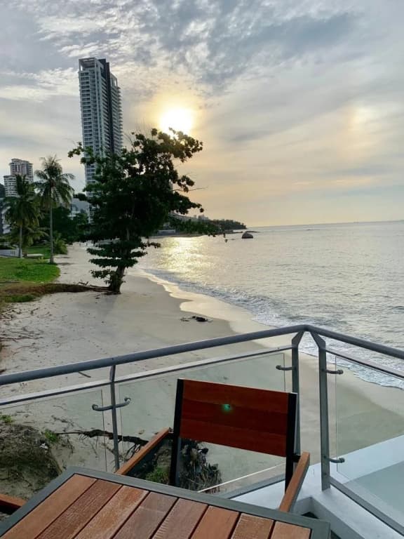 Hompton by the Beach Penang - photo 17