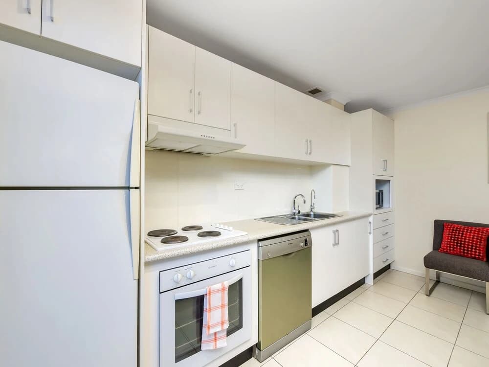 Waterside Apartments - photo 17