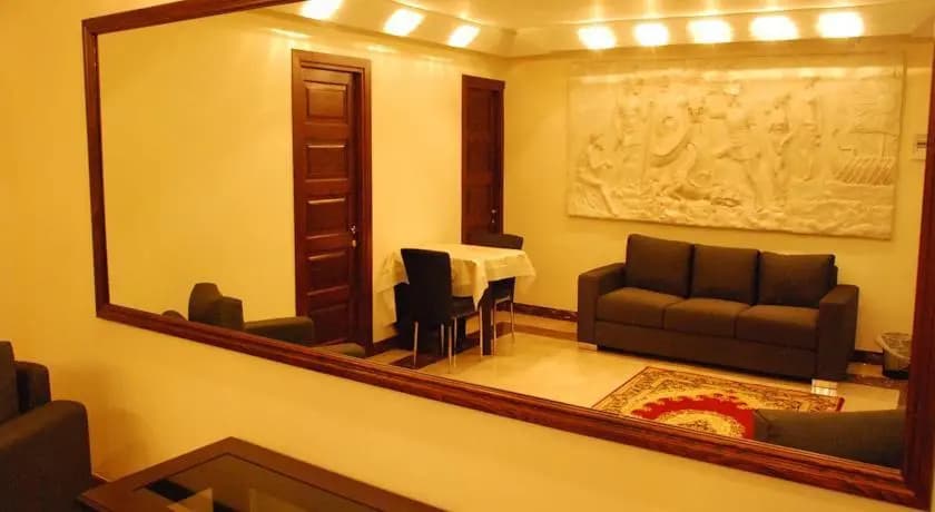 Dreamlike World Apartment on Rustaveli - photo 2