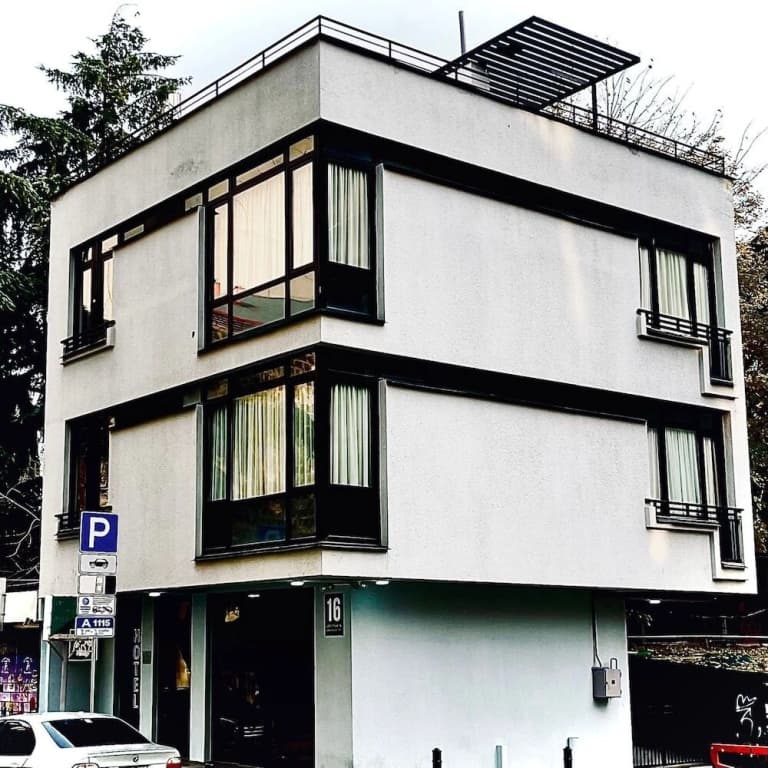 Chikovani Apartments - photo 4