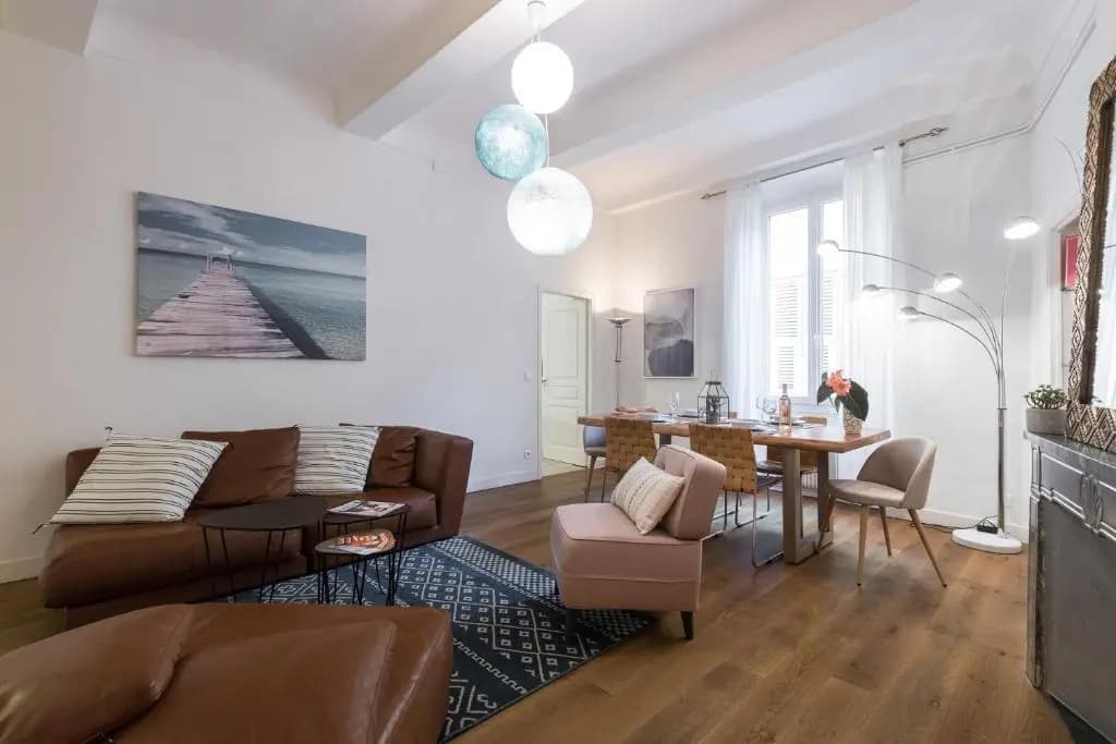Pref 2 · F4 - Vaste Et Bourgeois ,3 Chambres, Ascenseur, Vx-Nice - photo 8