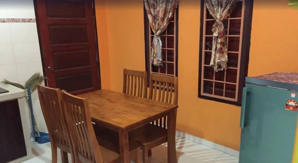 Zulina Homestay - photo 17
