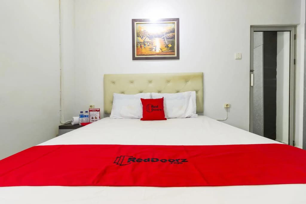 Reddoorz near Gajah Mada Plaza 2 - photo 6