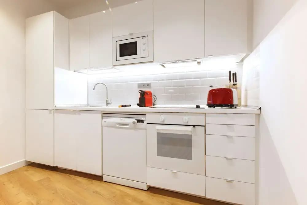 Madrid Centric VI by Madflats Collection - photo 24