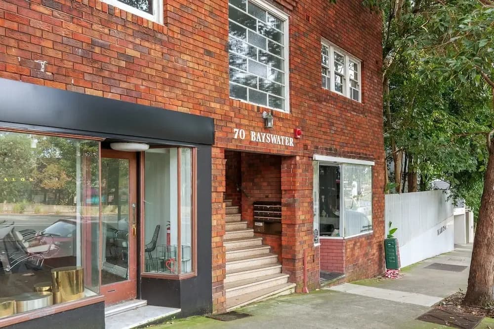 Light-filled Studio Near Rushcutters Bay Park - photo 1