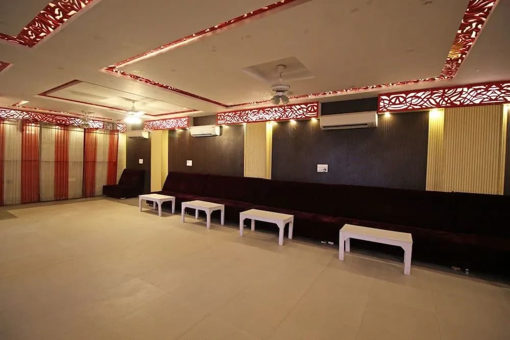 OYO 5109 LS Banquet & Rooms - photo 13