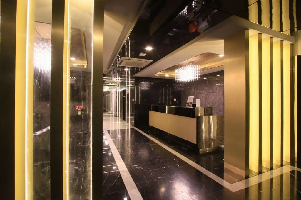 Pratunam Atrium Hotel - photo 10