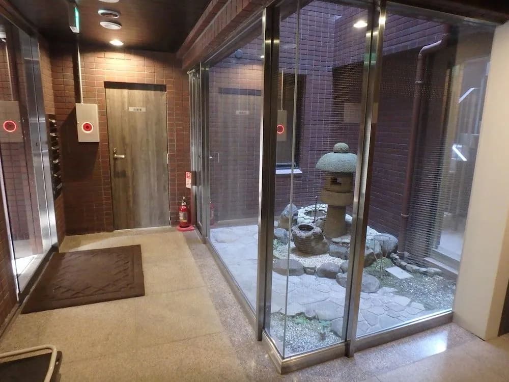 Bed & Breakfast RENGA Daikanyama - Hostel - photo 16