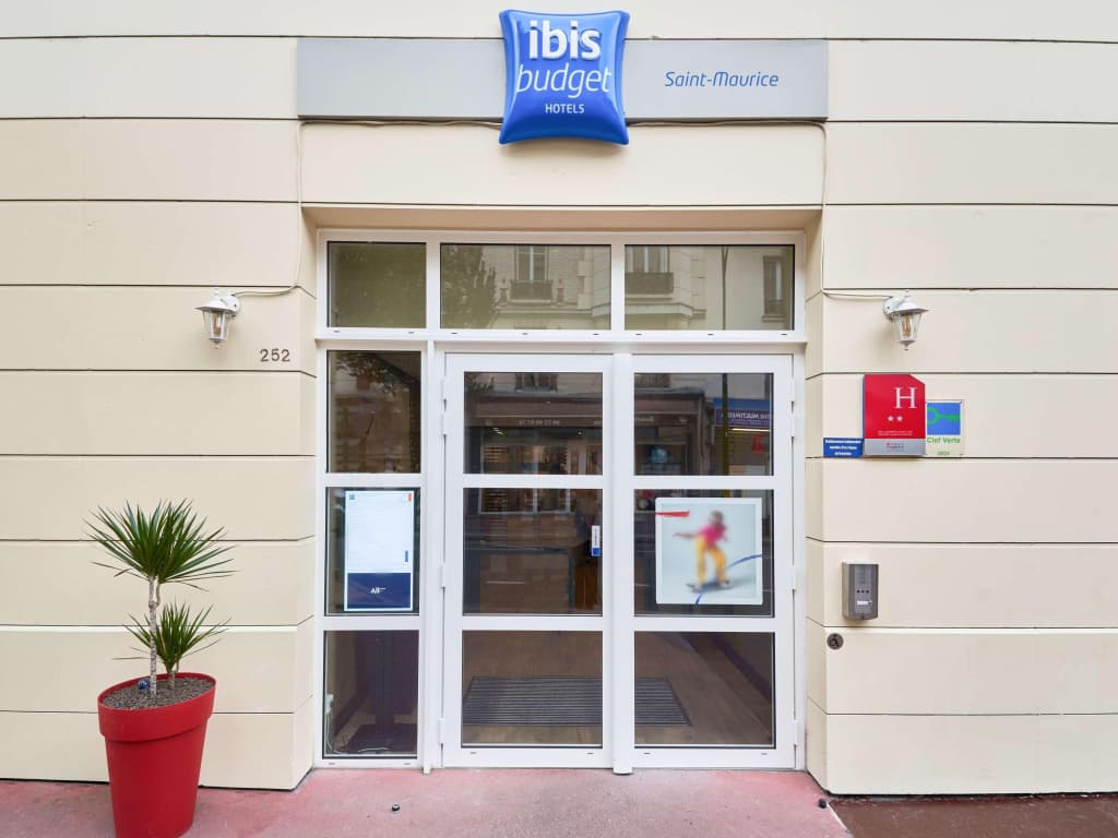 ibis budget Saint Maurice Hotel - photo 31