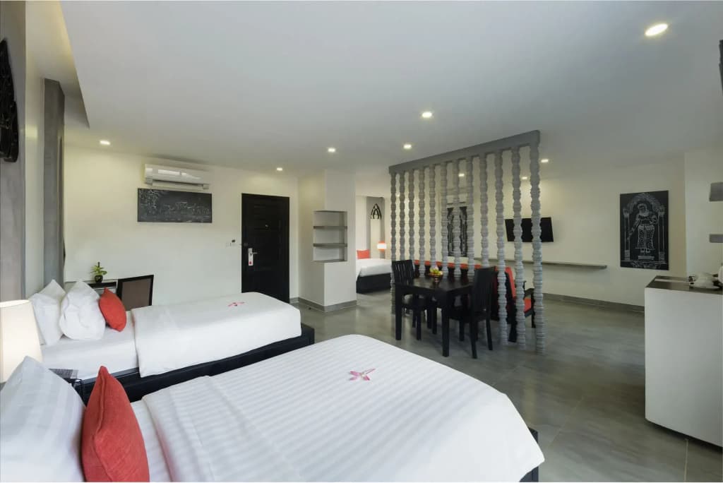 Central Suite Residence - photo 4