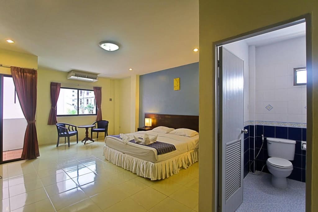 Absolute Guesthouse Phuket - photo 5