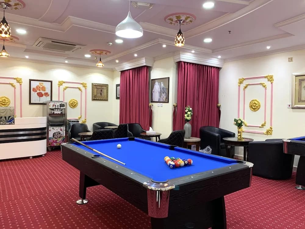 Majestic Hotel - photo 11