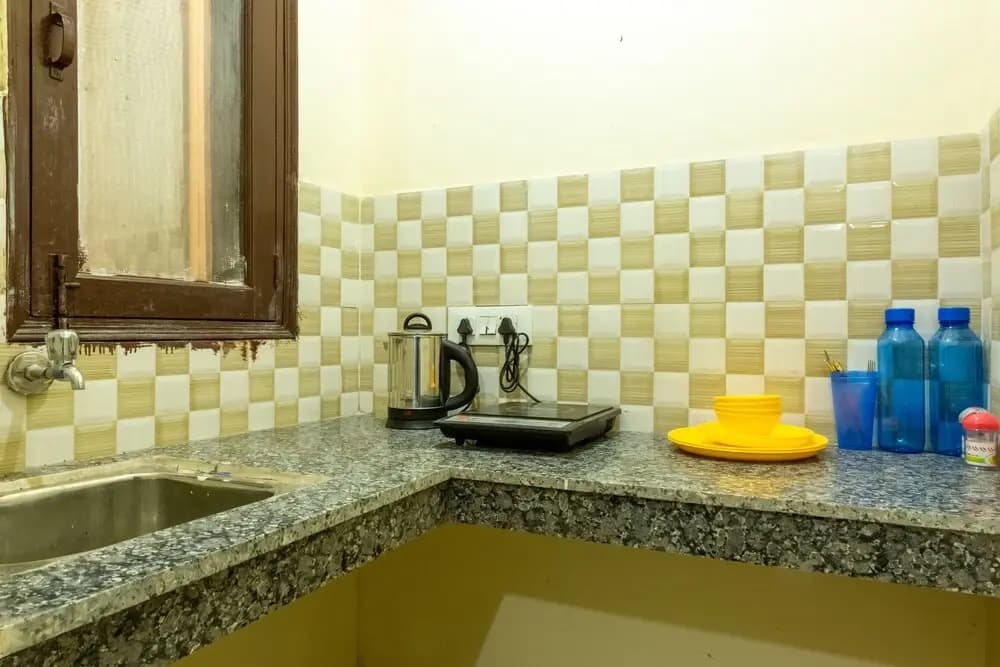 Eat Sleep Wander Studio Apartments - photo 8