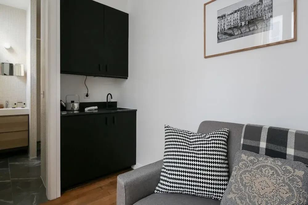 Beautiful Studio Near Madeleine/opéra - photo 4