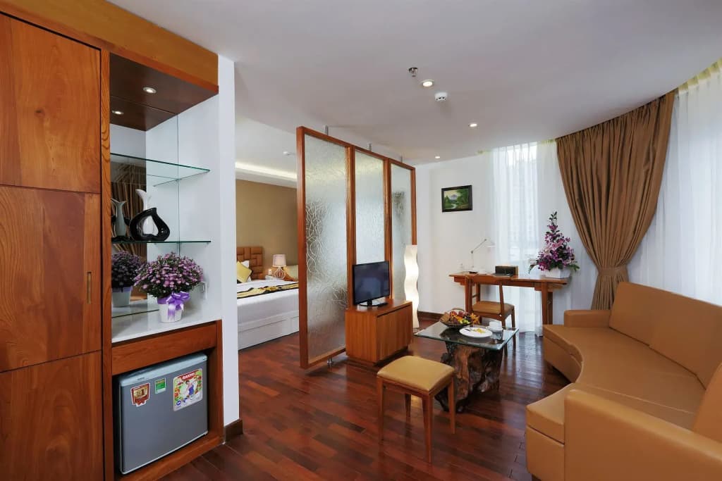 Cosmopolitan Hotel - photo 5