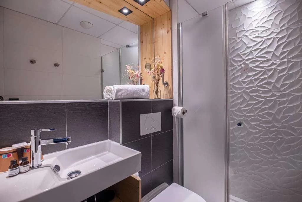 Urban Bivouac Hotel - photo 18
