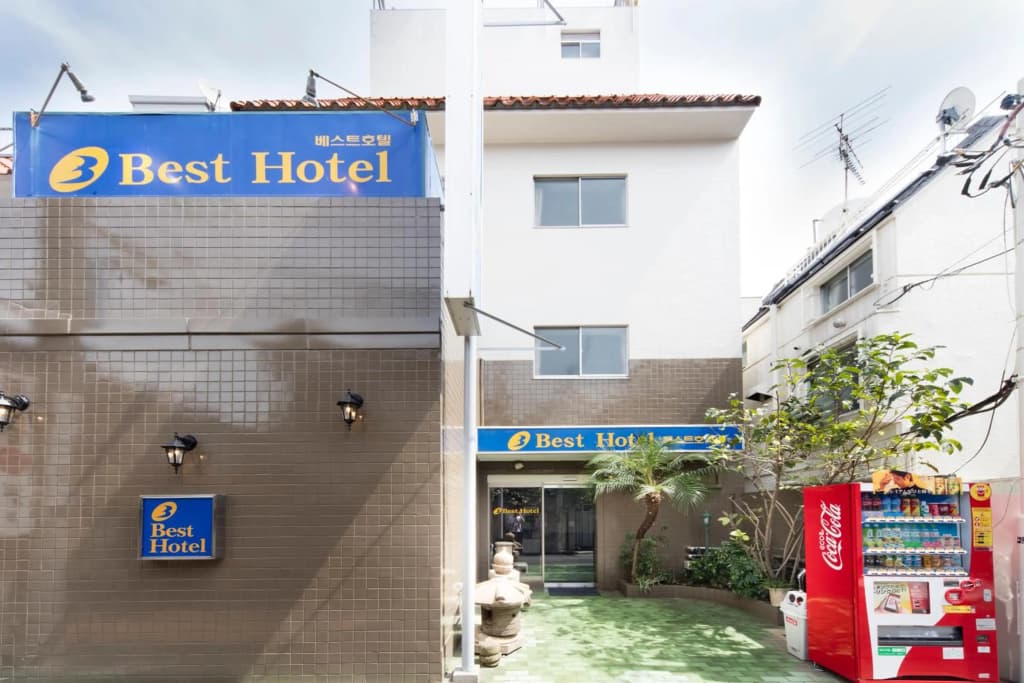 Best Hotel - photo 1