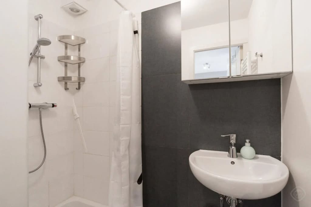 Nieuwezijds Apartments - photo 9