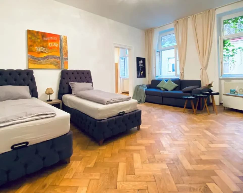 Cozy 2BR Apartment Close to Westbahnhof - photo 1