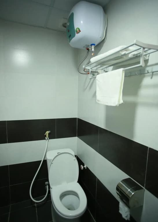 The Jade Dragon hotel - photo 9