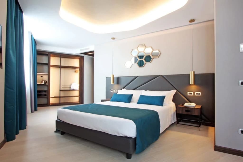 Hotel The Hive Hotel - photo 35
