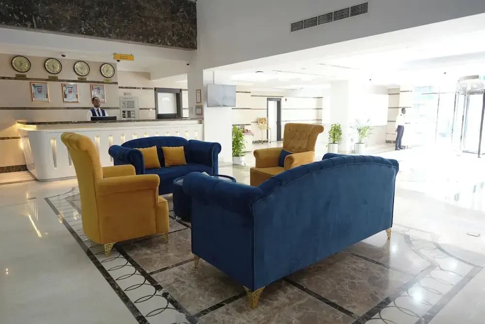 Crown Park Hotel - photo 2