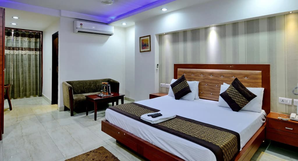 Hotel Emporio - photo 2