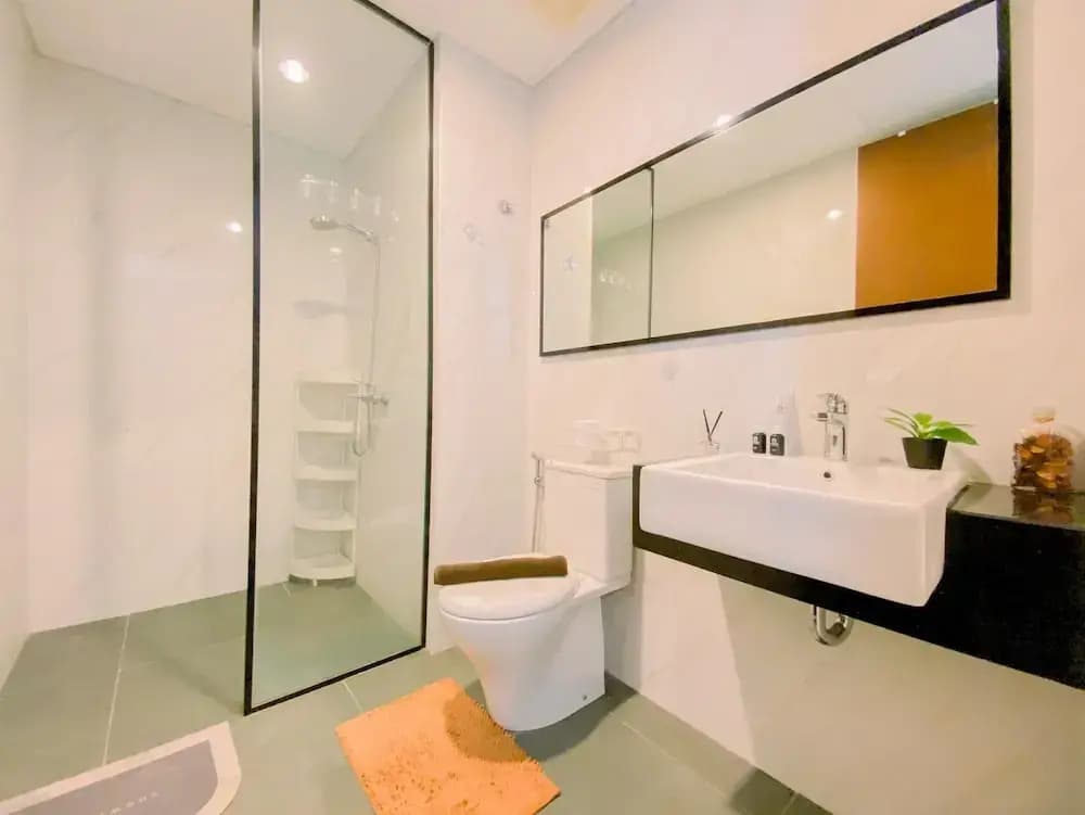 Homey and Warm 1BR at Ciputra World 2 Apartment - photo 7