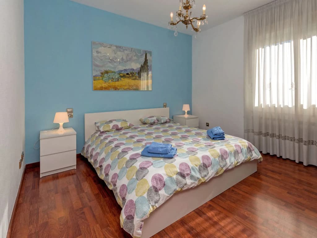 Sants-Les Corts Galileu - photo 2