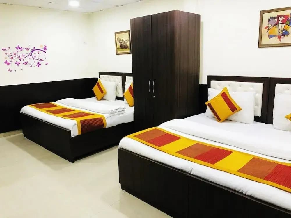 The 7 Days Hotel - photo 2