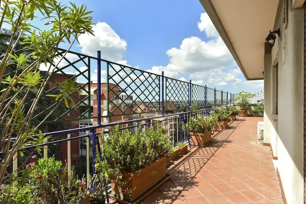 Bright Apartment with Terrace - photo 12