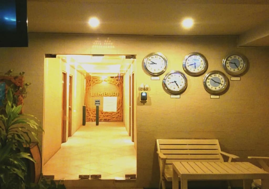 Limburi Hometel - photo 2