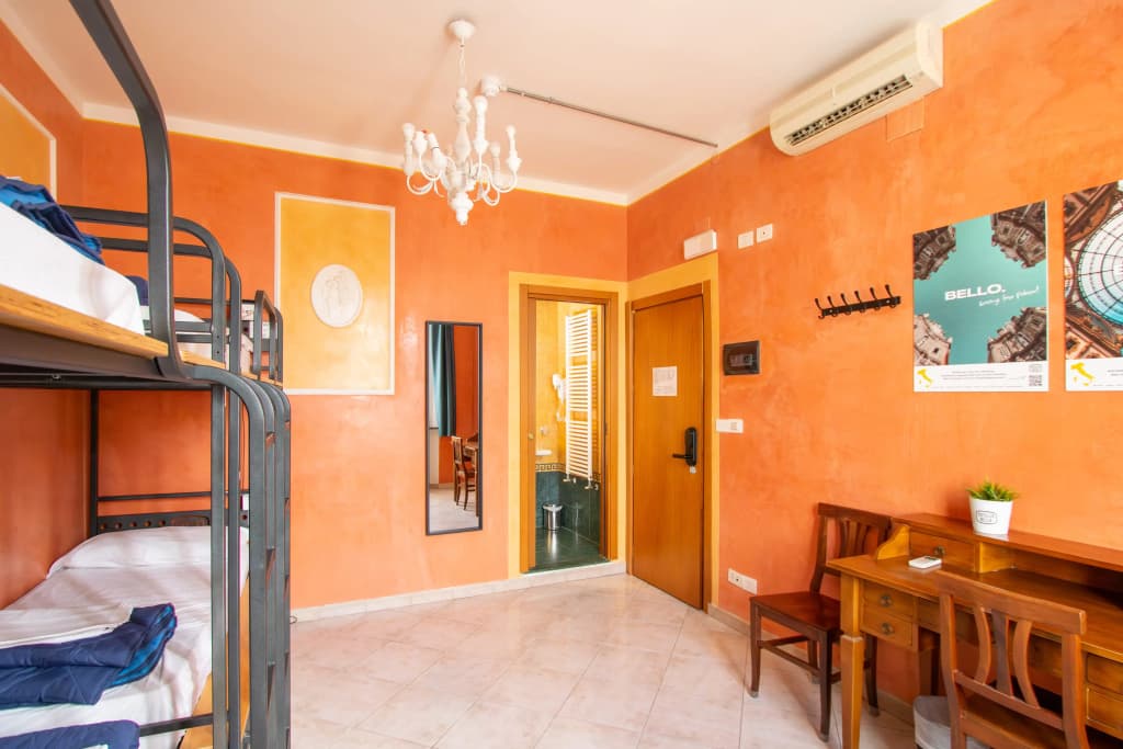 Hotel Anna's - photo 10