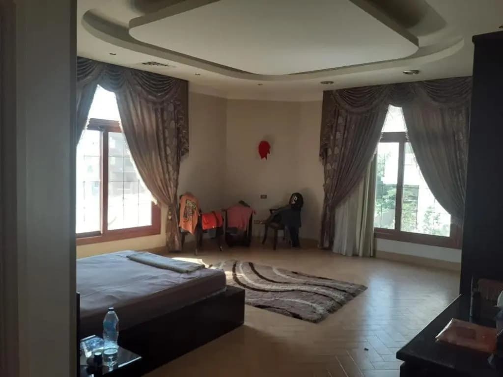 Super luxurious villa with large landscape areas - photo 3