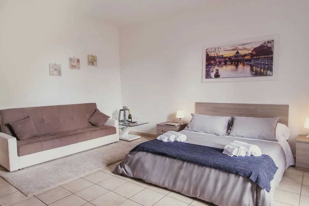 Vatican Dome View Apartment - photo 4