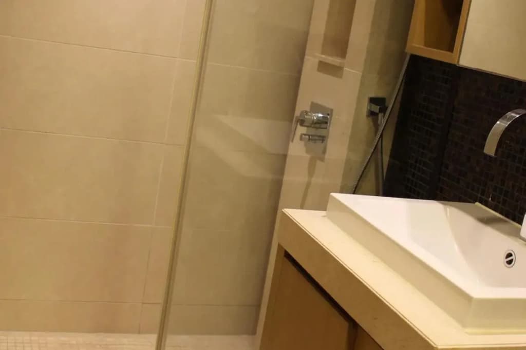Royal View Hotel - photo 8