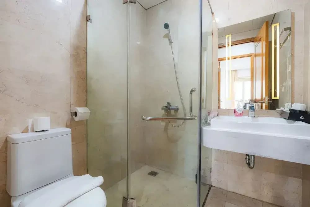 Saigon Pavillon Suites - photo 19