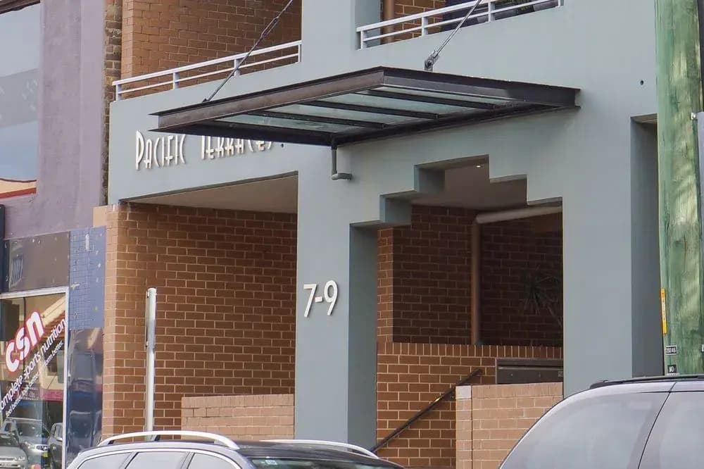 Pittwater Apartments - photo 1