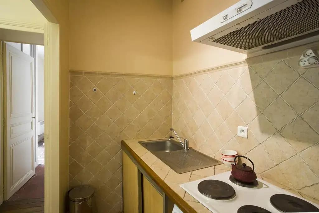 Quai d'Orsay Apartment - photo 9