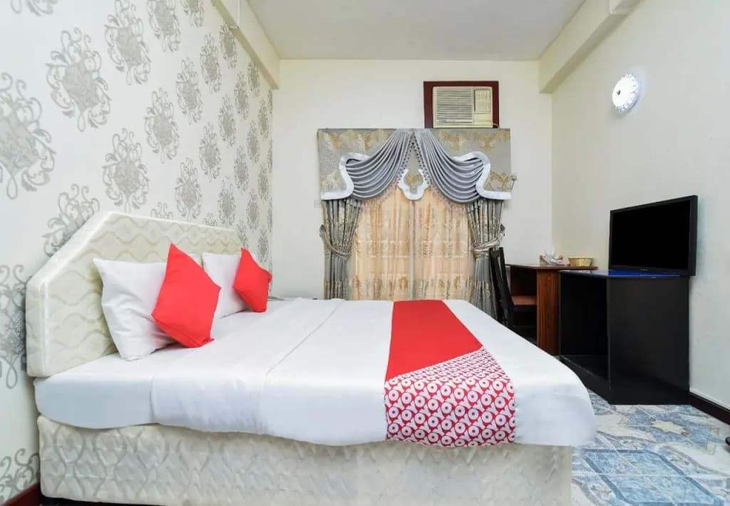 OYO 152 Lapaz Hotel - photo 6
