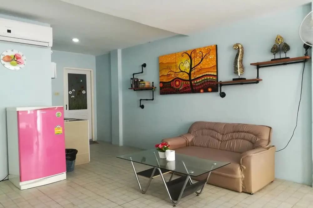 Apple Guesthouse - photo 15