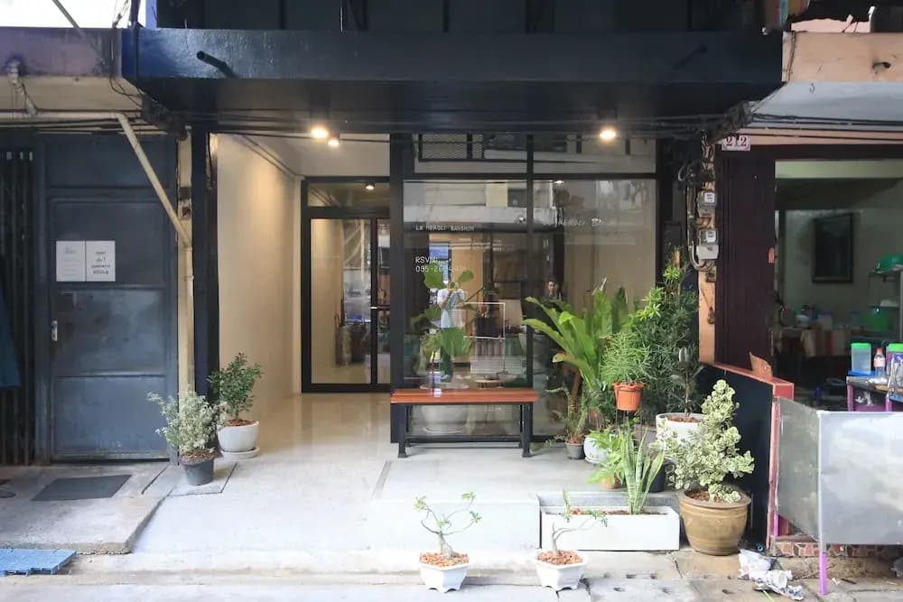 Two One Zero Apartment - photo 17