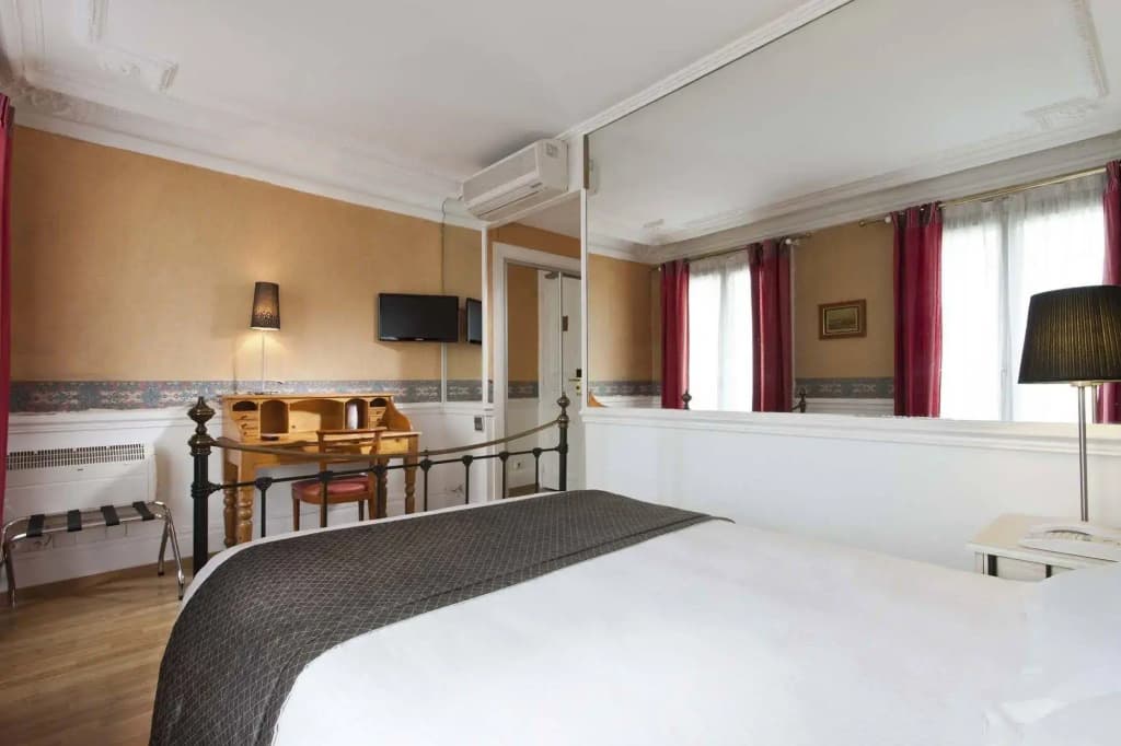 Hotel Claude Bernard Saint Germain - photo 6
