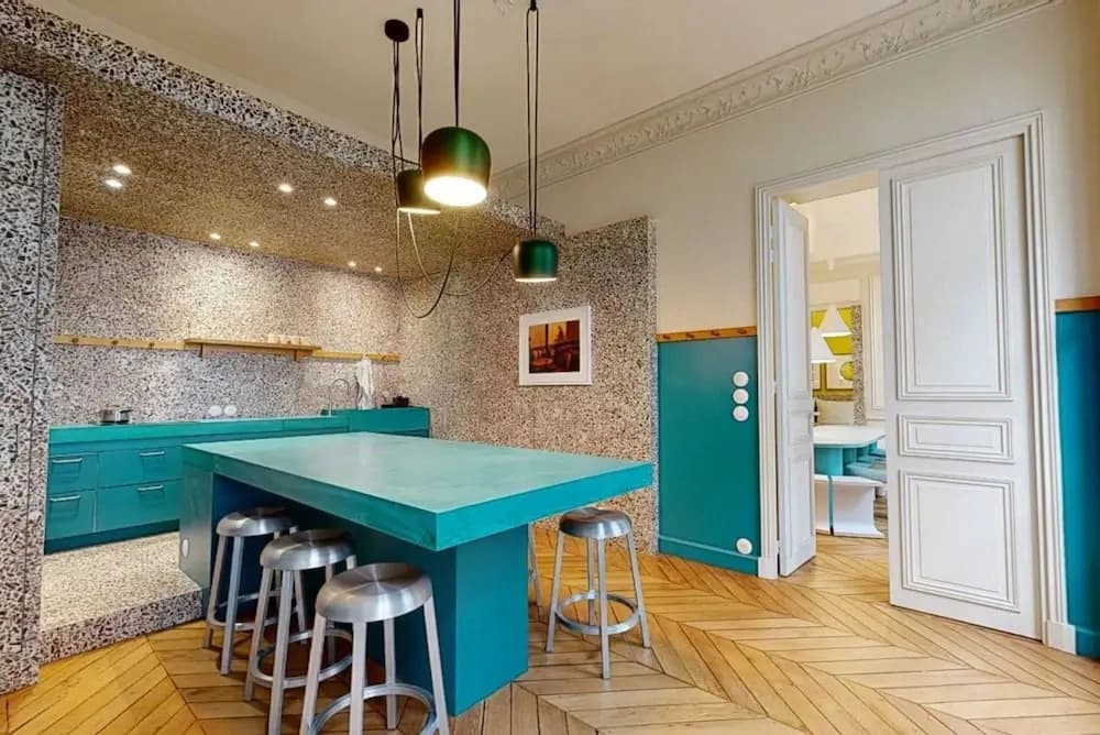 Joivy Charming 2-bed Flat w/ Shared Spaces - photo 11