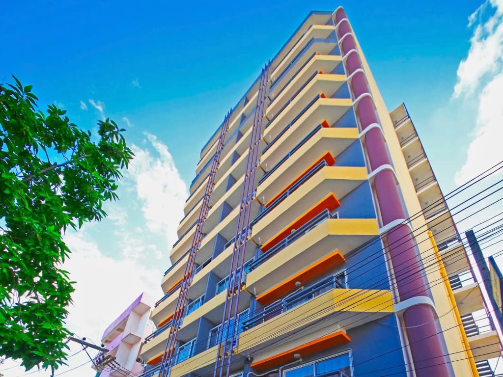 Jade Tower Downtown - main photo