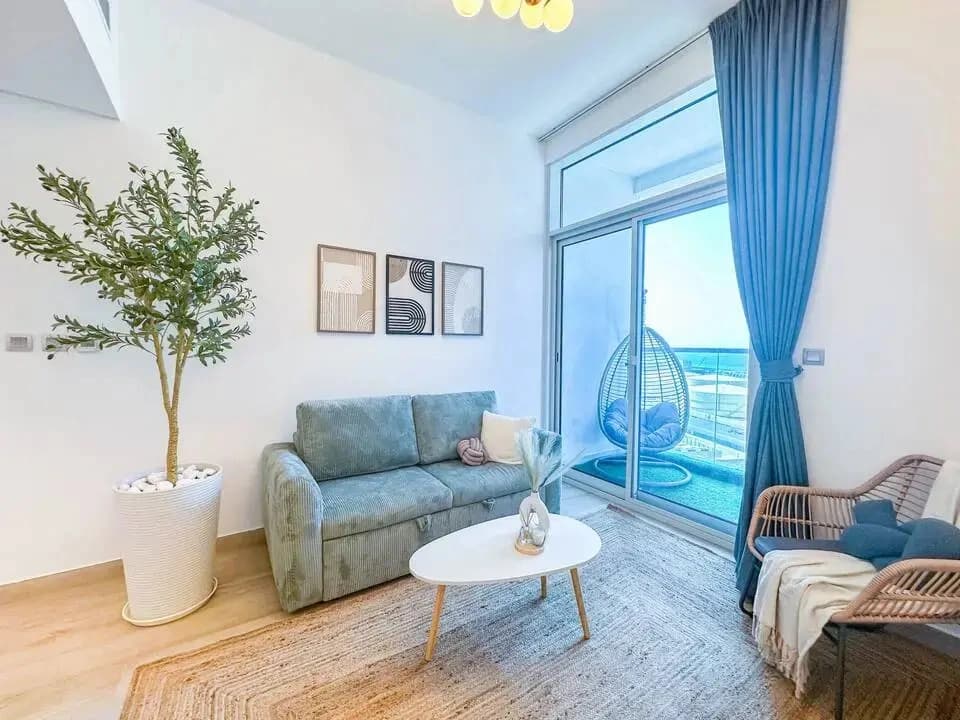 Studio One Flat - photo 1
