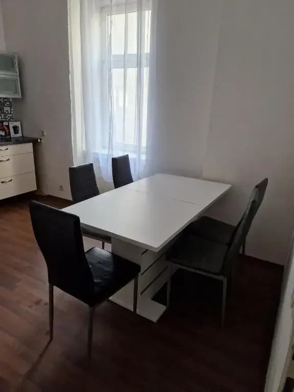 Central City Apartment 6 - photo 2